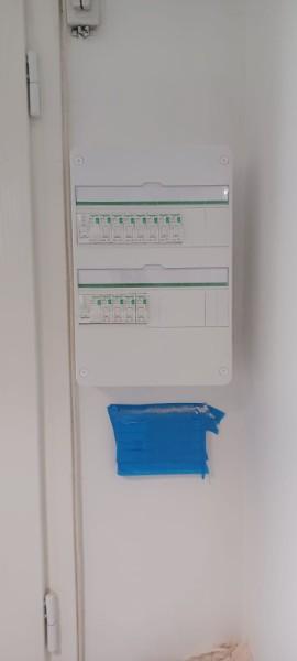 Remplacement d'un tableau électrique avec remise aux normes .
